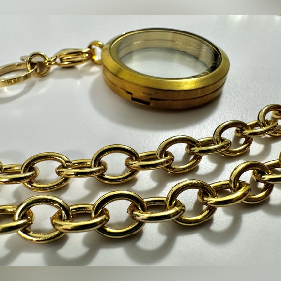 🤍Origami Owl Locket Pendant Necklace - Picture 8 of 13